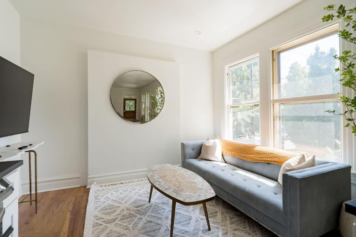 - The Tournesol Suite- Leisurely Strolls On Nw 23rd Portland